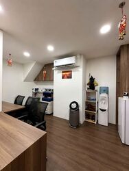 Oxley Bizhub (D14), Office #563203831